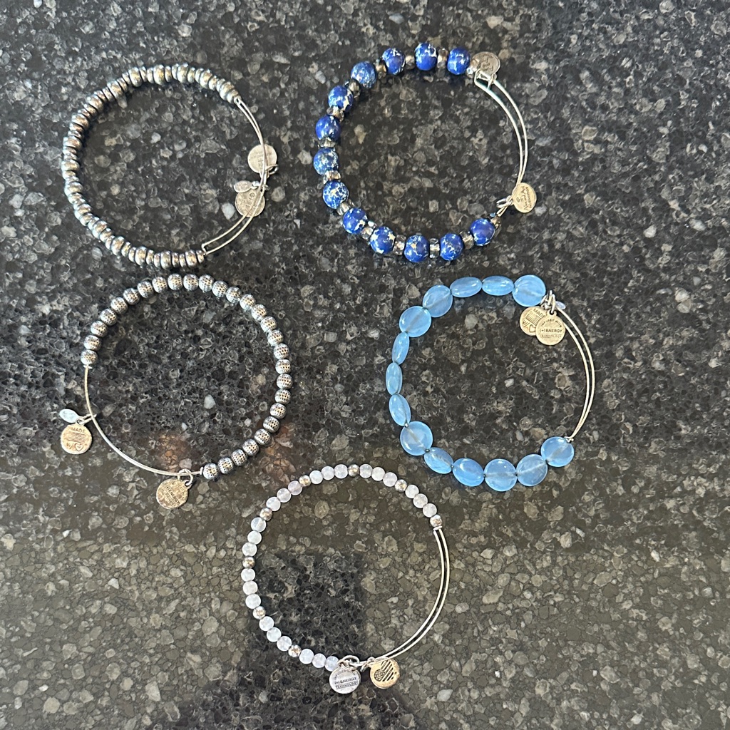 Alex And Ani Vintage Lot Of 5 Beaded Bracelets In Great Used Condition